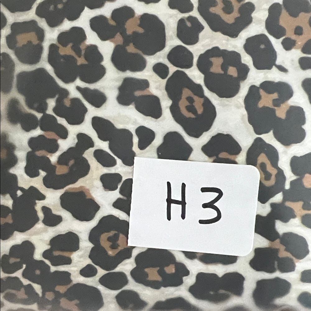 Victoria's Secret Animal Print Satin Robe - Picture 8 of 8